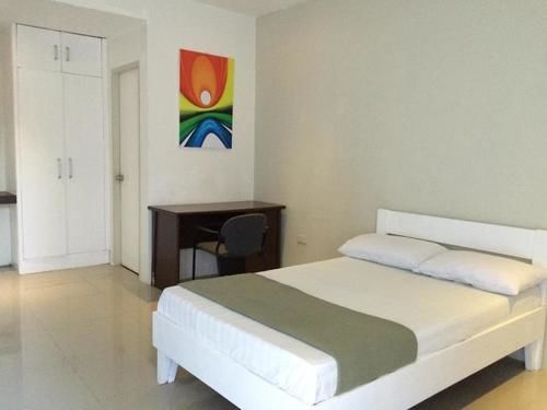 Night & Day Inn Legazpi Dış mekan fotoğraf